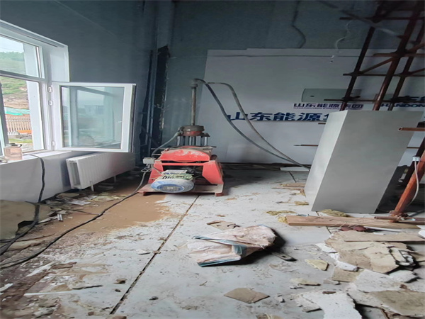 桥西地基基础下沉墙体裂缝加固注浆顶升施工